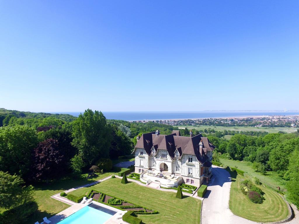 Manoir De Benerville Bed & Breakfast Deauville Εξωτερικό φωτογραφία