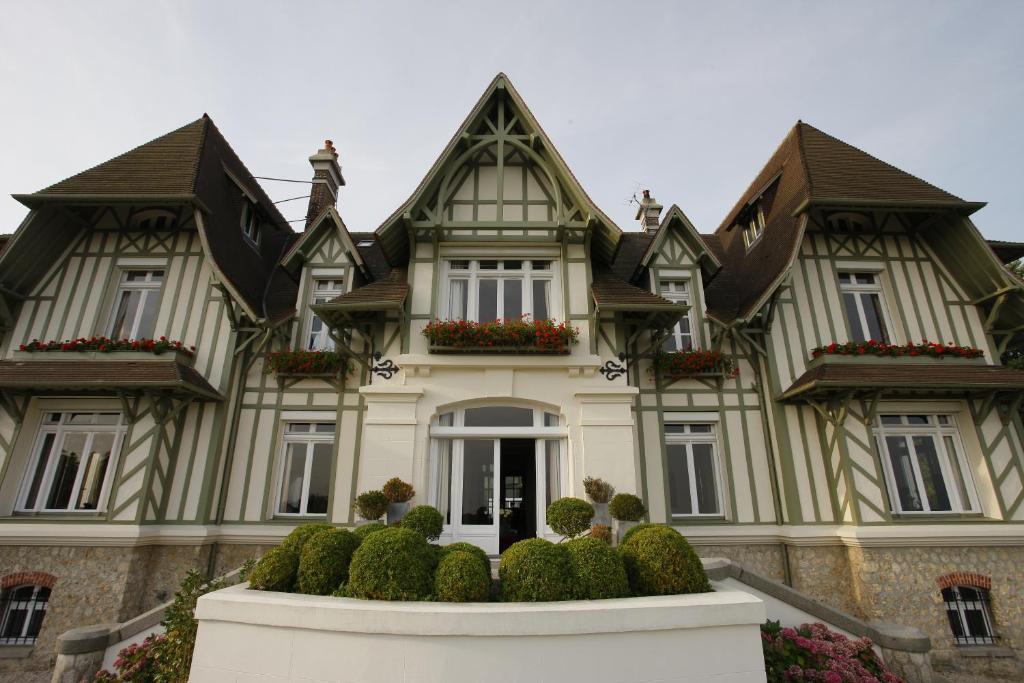 Manoir De Benerville Bed & Breakfast Deauville Εξωτερικό φωτογραφία