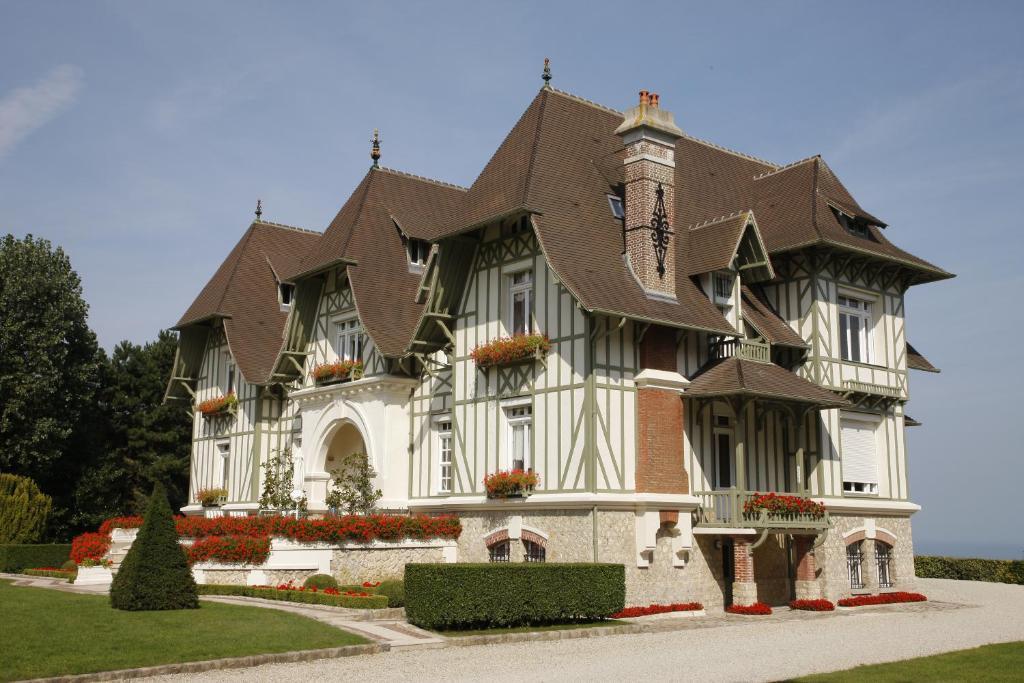 Manoir De Benerville Bed & Breakfast Deauville Εξωτερικό φωτογραφία